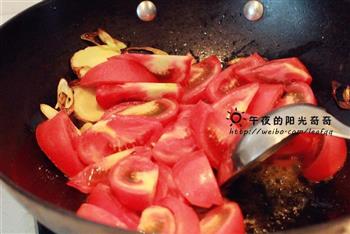 改良俄式红汤-西红柿炖牛腩的做法图解7