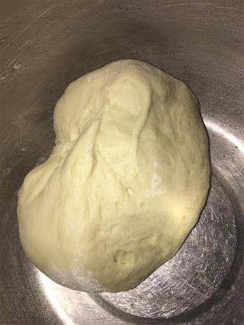 南瓜子奶香面包的做法步骤1
