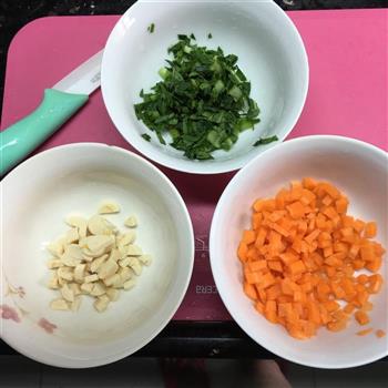 芝士鳕鱼肠蔬菜鸡蛋饼的做法步骤1