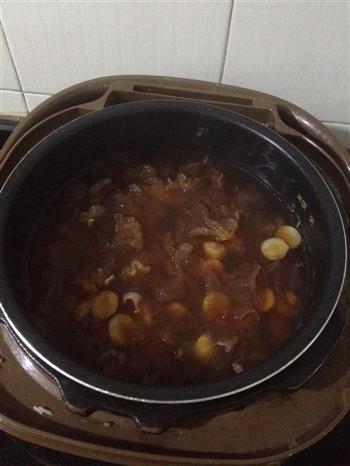 莲子百合银耳红豆汤的做法步骤4