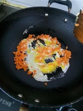 红椒火腿鸡蛋炒饭的做法步骤2