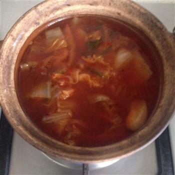 韩国泡菜海鲜面的做法步骤2