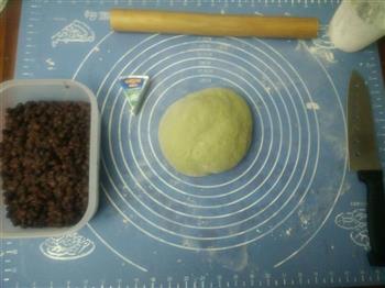 抹茶蜜豆面包健康版的做法步骤1
