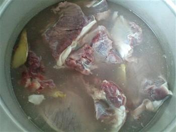我家秘制卤牛肉的做法步骤4
