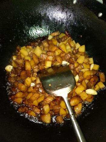 家常土豆熏肉的做法步骤8