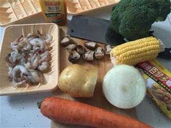 鲜虾杂蔬咖喱饭的做法步骤1