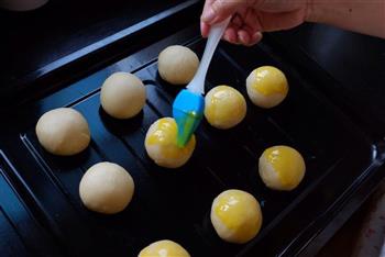 白莲蓉蛋黄酥的做法步骤24