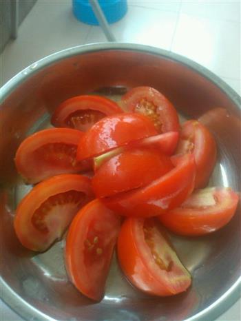 糖拌西红柿的做法步骤1