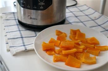 奶油南瓜汤-搅拌机食谱的做法步骤2