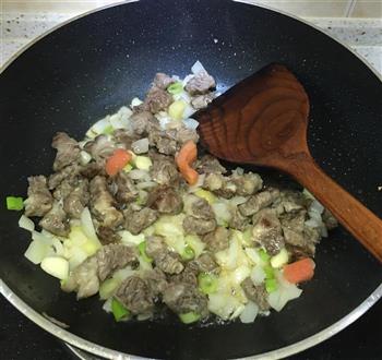 牛肉炖柿子土豆的做法步骤5