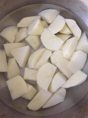 排骨炖土豆的做法步骤1
