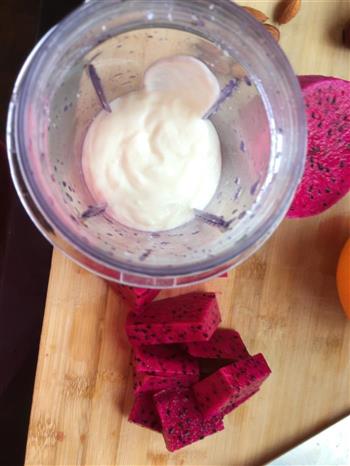 火龙果酸奶的做法步骤2