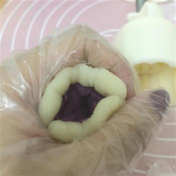 紫薯冰皮月饼的做法步骤20
