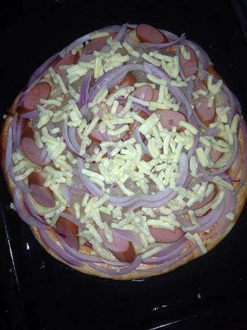 清新爽的水果脆皮肠披萨的做法步骤4