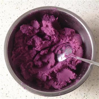 高颜值的紫薯玫瑰花馒头你爱吗的做法步骤2