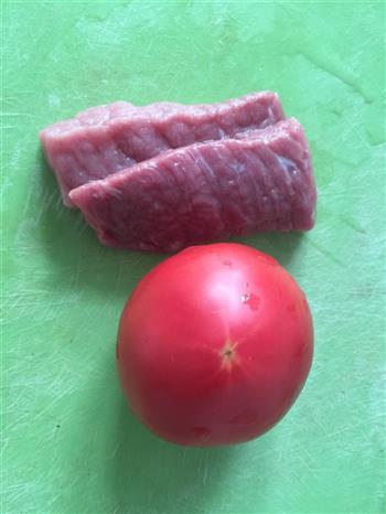 宝宝辅食西红柿炖牛肉丸的做法步骤1