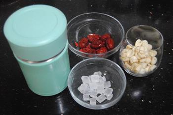 红枣莲子糖水的做法步骤4
