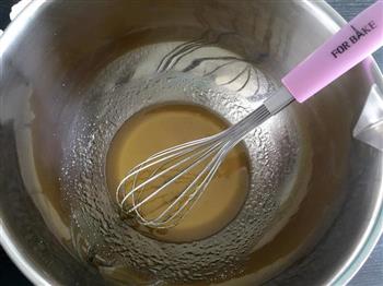 椰蓉蔓越莓奶黄月饼的做法步骤2