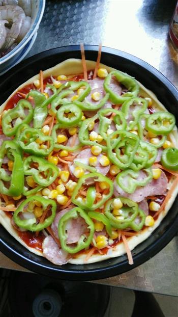 虾仁香肠披萨八寸盘的做法图解4