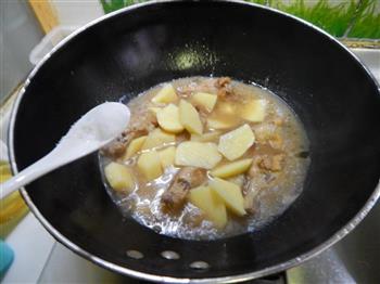 土豆烧鸡腿根的做法步骤12