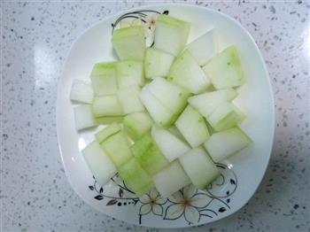 冬瓜玉米排骨汤的做法图解2