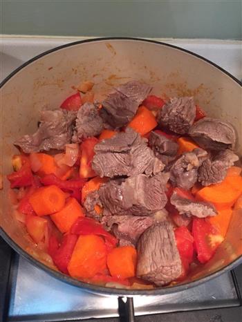番茄牛肉面汤底的做法步骤4
