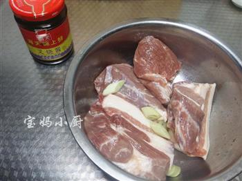 电饭煲叉烧肉的做法步骤2