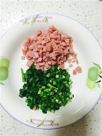 焗火腿韭菜粒土豆泥的做法步骤2