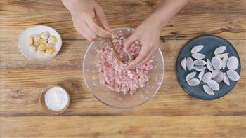 丝瓜蛤蜊肉丸汤的做法图解5
