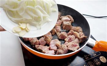 Beef  Goulash-匈牙利炖牛肉的做法步骤4