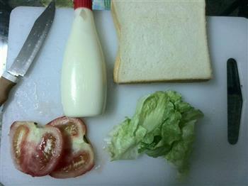 懒人三明治   3分钟健康美味早餐的做法图解1
