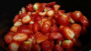 美味草莓酱，逐步讲解，零失误的做法步骤2