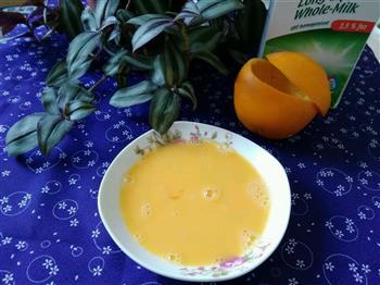 甜橙牛奶炖蛋的做法图解2