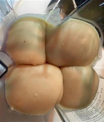 蛋黄白莲蓉冰皮月饼的做法图解4