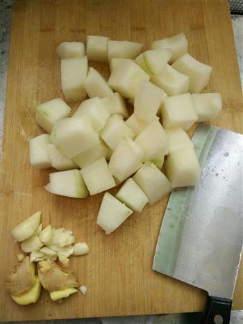 换季食补――冬瓜排骨汤的做法步骤2