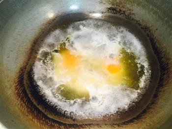 水煮荷包蛋的做法图解2