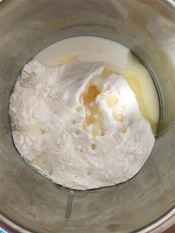榴莲乳酪冰皮月饼的做法步骤1