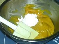 芒果椰蓉冰皮月饼的做法步骤13