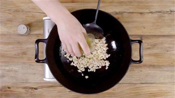 鸡米芽菜的做法步骤3