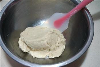 蛋黄豆沙酥皮月饼的做法步骤4
