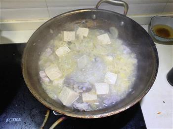 酸菜排骨炖冻豆腐的做法步骤5