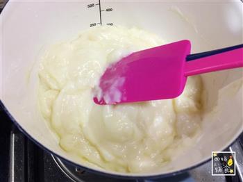 牛油果椰蓉冰皮月饼的做法步骤13