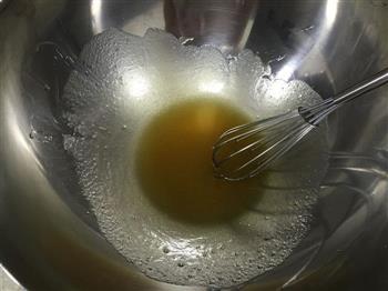 广式豆沙蛋黄月饼的做法图解2