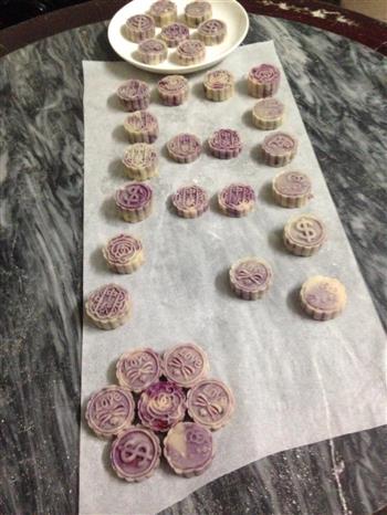 蔓越莓黑糖紫薯冰皮月饼的做法步骤9