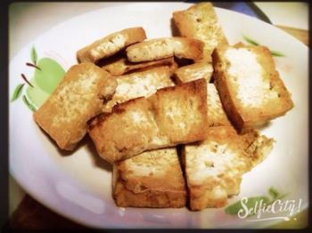 红烧黄金豆腐的做法步骤4