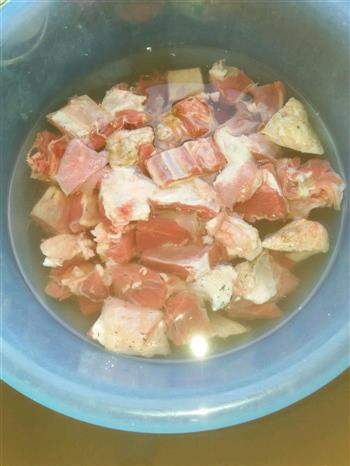 清炖羊肉萝卜汤的做法步骤1