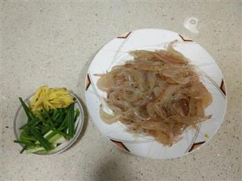 椒味葱香白虾的做法步骤1