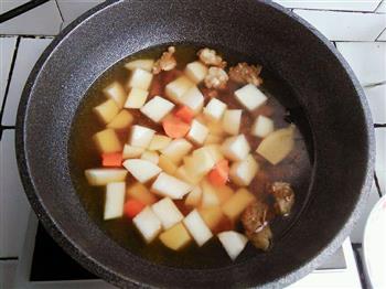 牛肉炖萝卜土豆的做法步骤7