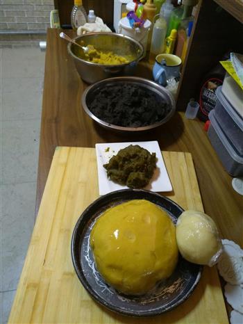 红薯，绿豆沙，南瓜，紫薯月饼的做法步骤3