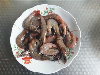 家常油焖虾的做法步骤1